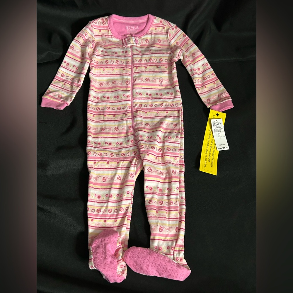 Children’s Place Girls Pink Striped Footed One-Piece Zipper Pajamas 12 MOS NWT